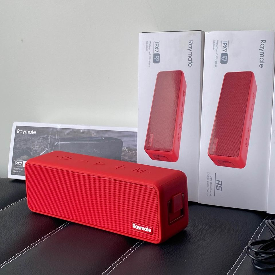 Parlante Raymate R5 bluetooth IPX7