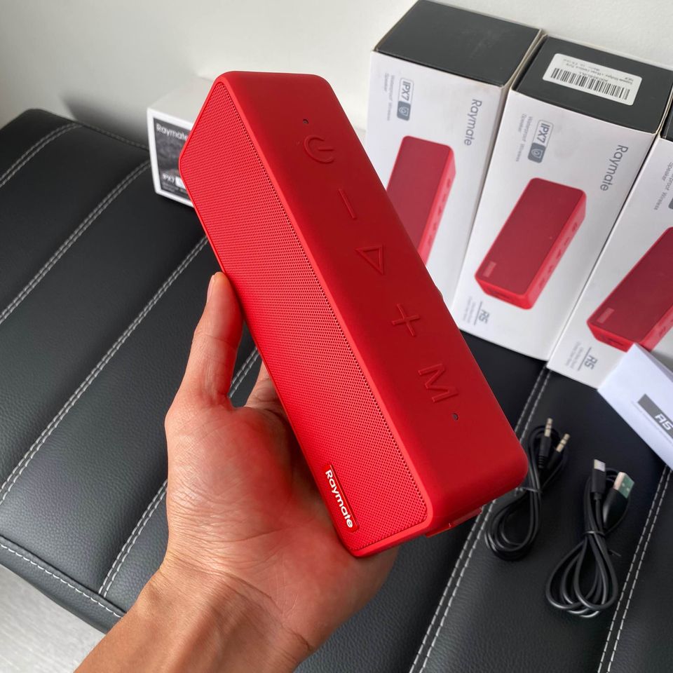 Parlante Raymate R5 bluetooth IPX7